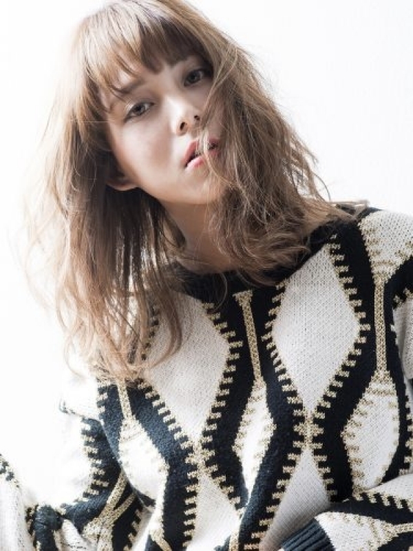 とろけるミルクティーカラーのルーズミディ